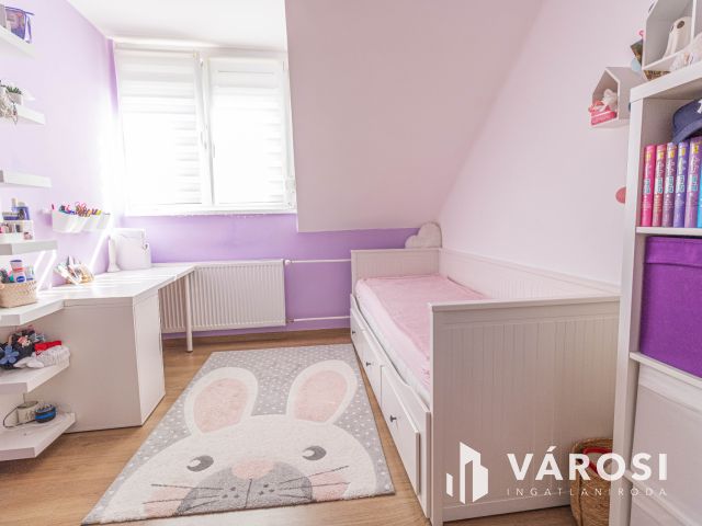 4 szobás otthon és saját vállalkozás egy helyen, Gyulán