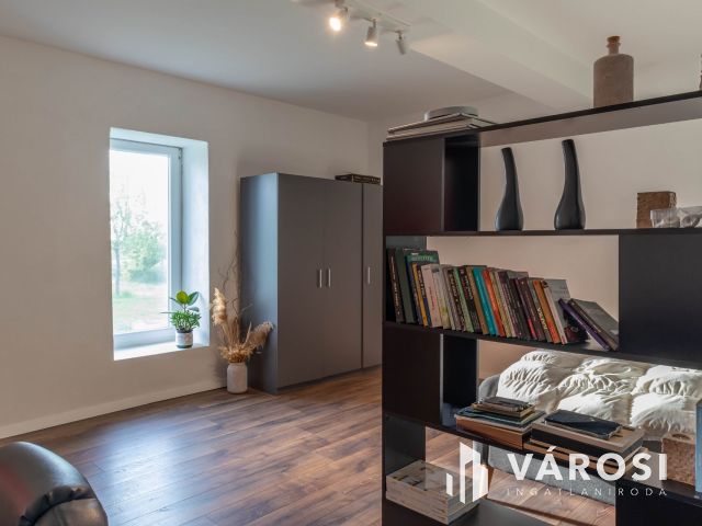 Modern,idilli tanya Kondoros határában