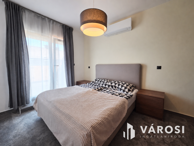 Exkluzív Penthouse lakás kiadó a Belváros szívében