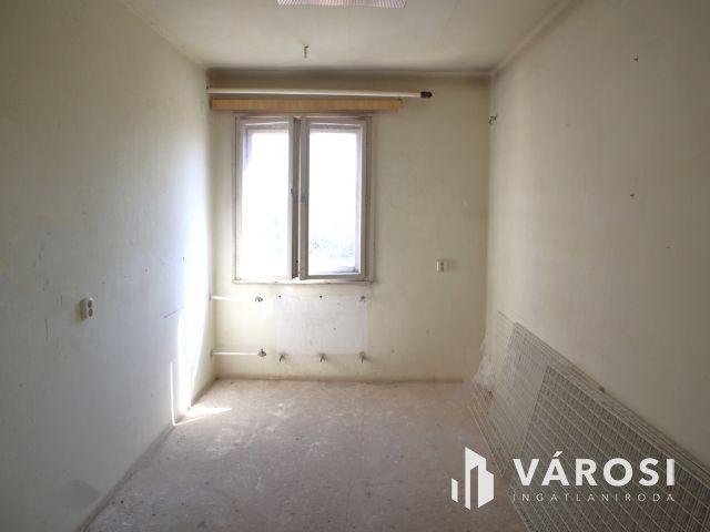 Jövedelmező Befektetés a Fürdőváros Szívében