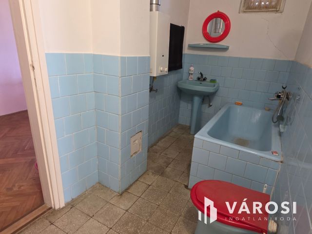 Katonaréten eladó családi ház